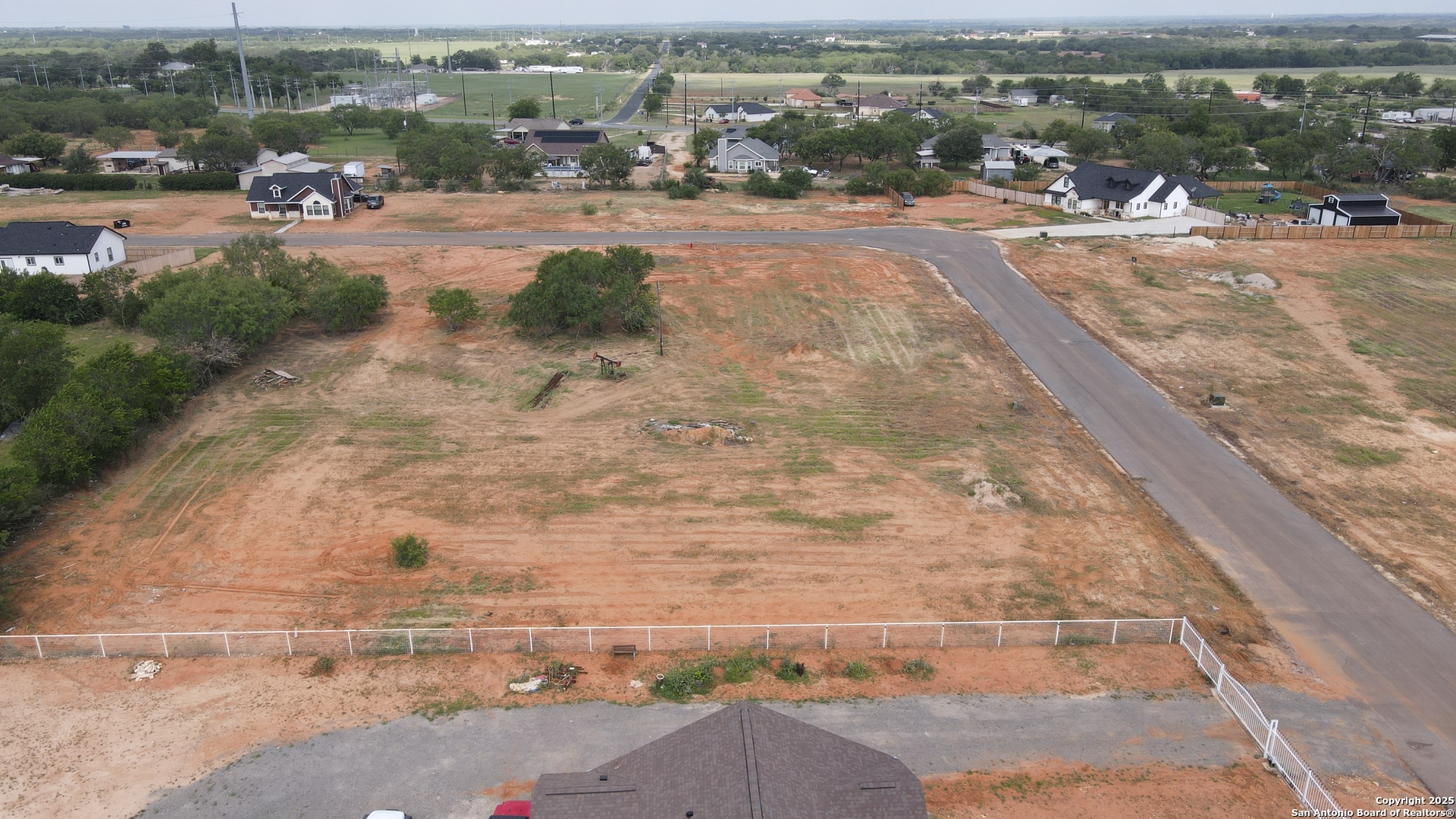main property photo 7