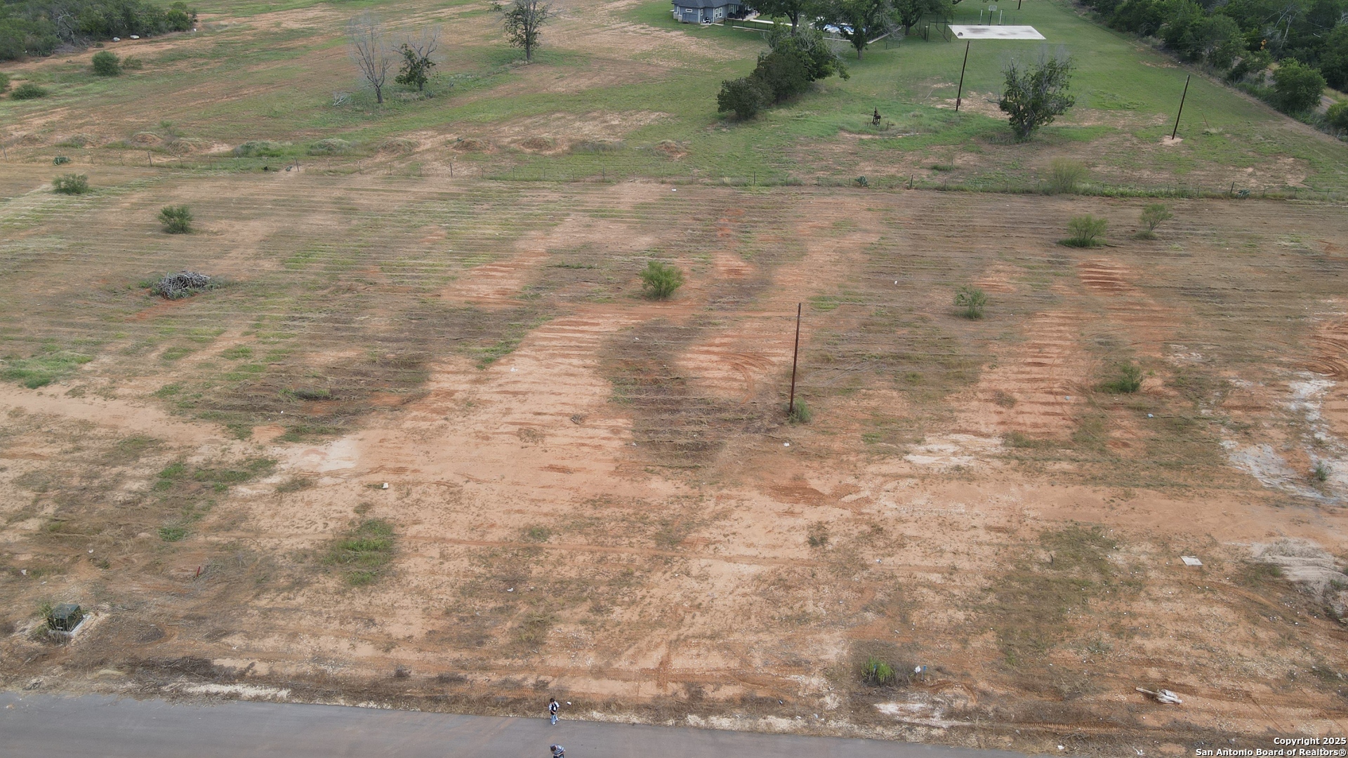 main property photo 8
