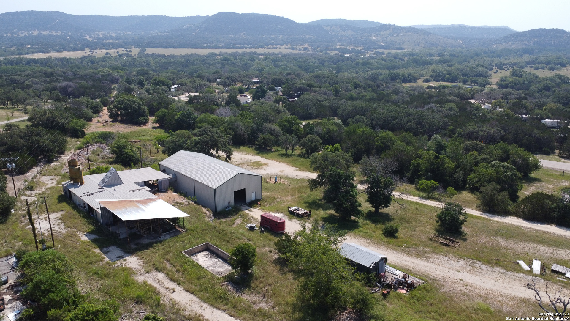 main property photo 6