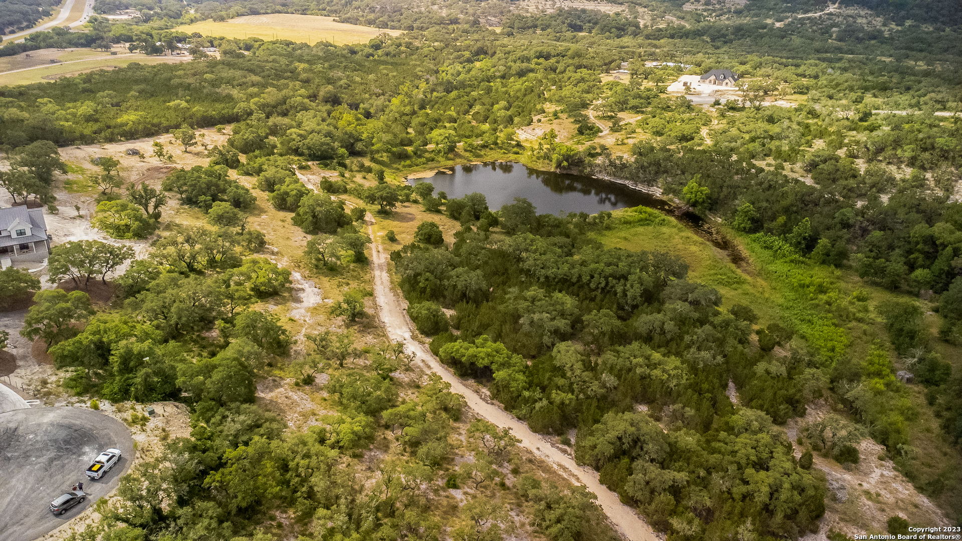 main property photo 17
