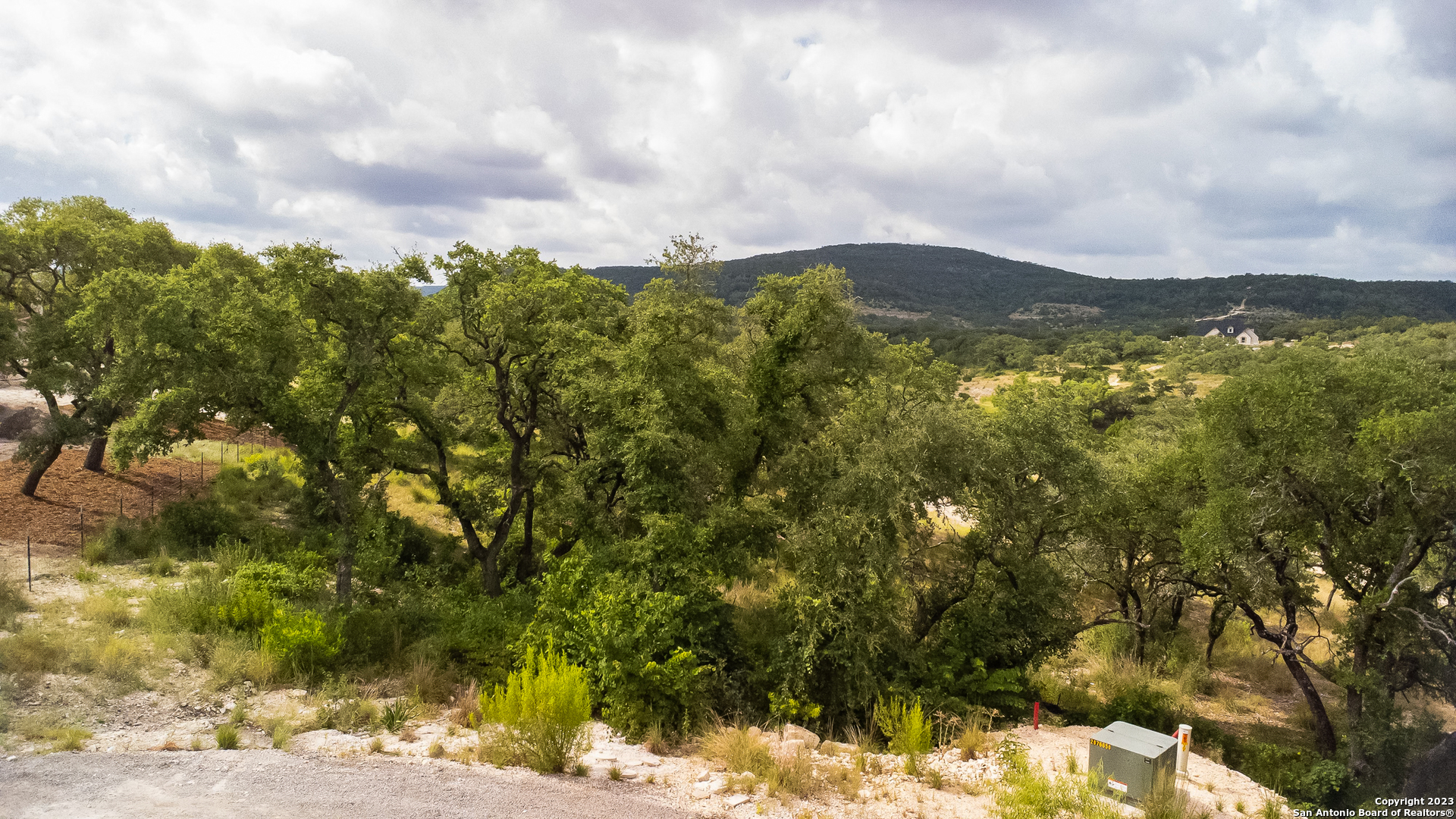 main property photo 22