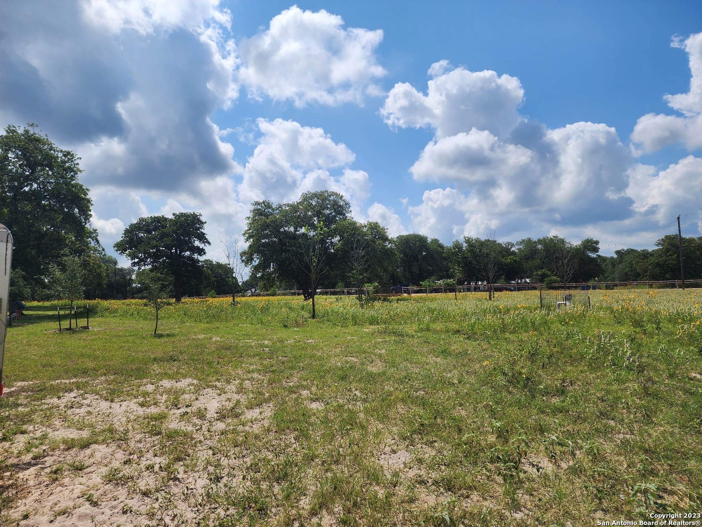 main property photo 16