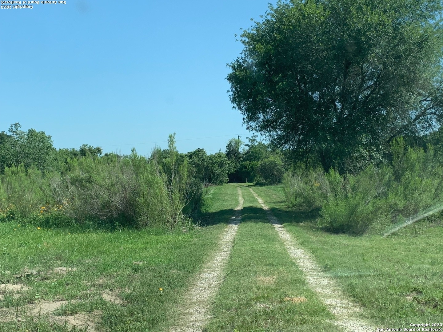 main property photo 12