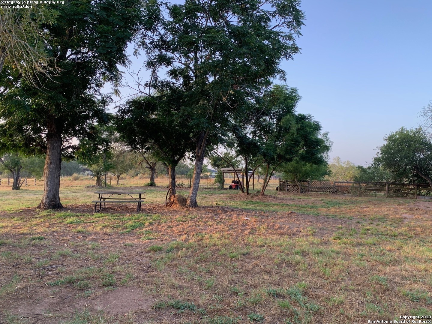 main property photo 14