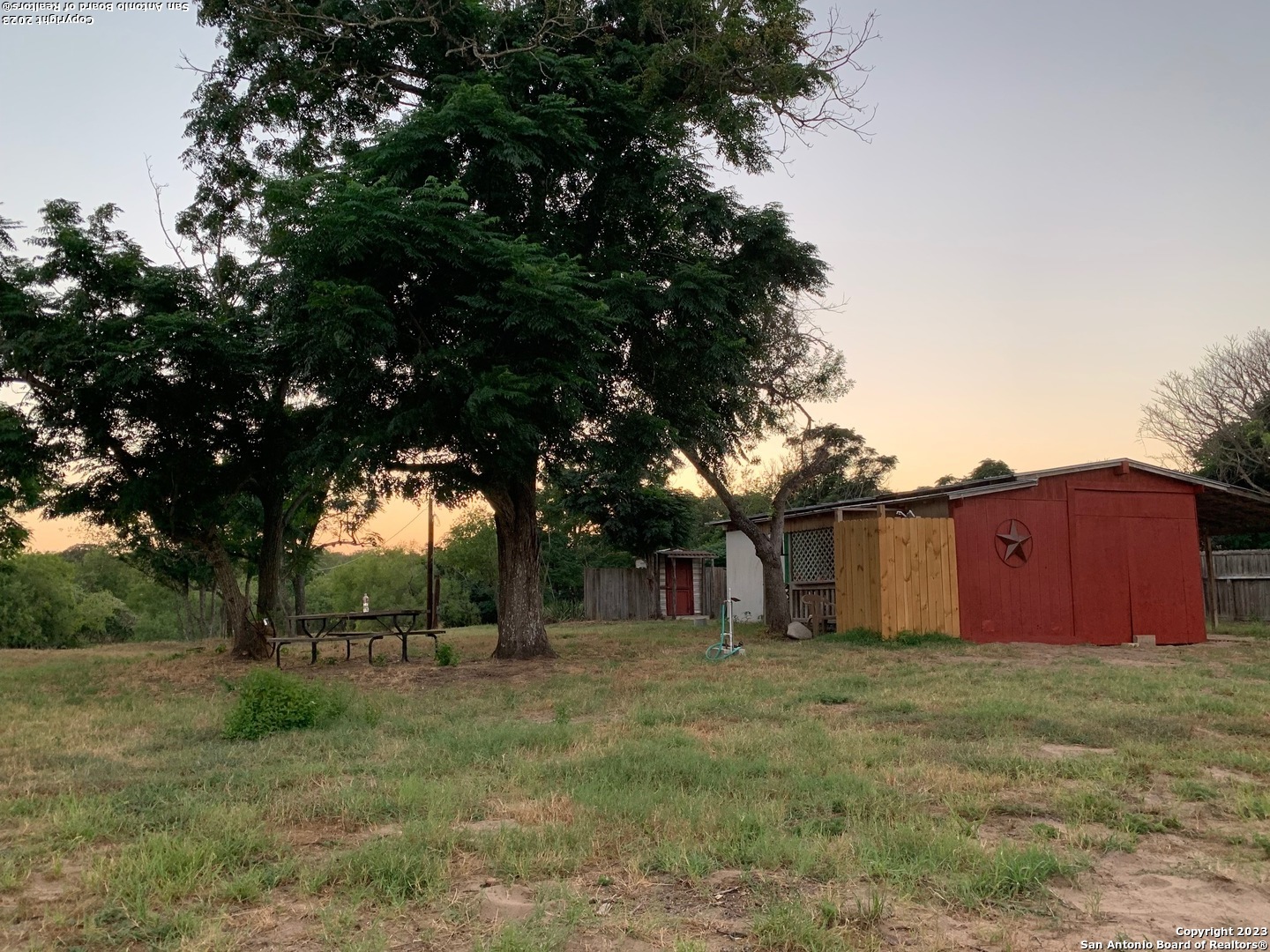 main property photo 5