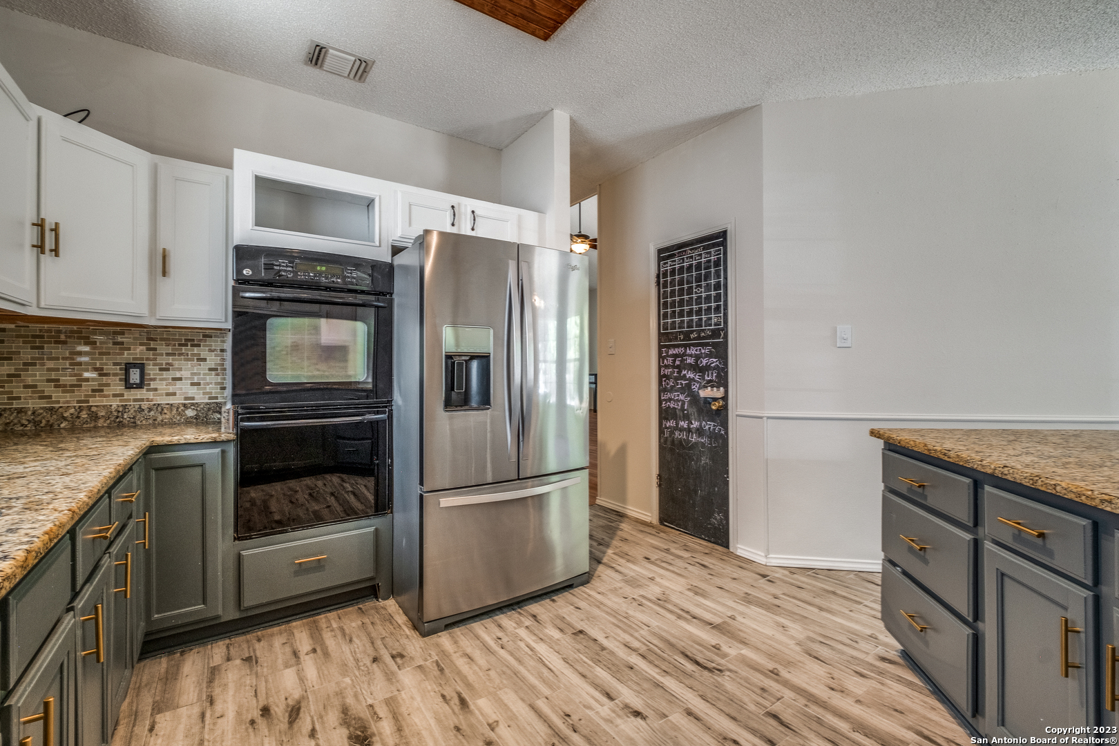 property viewer photo 10