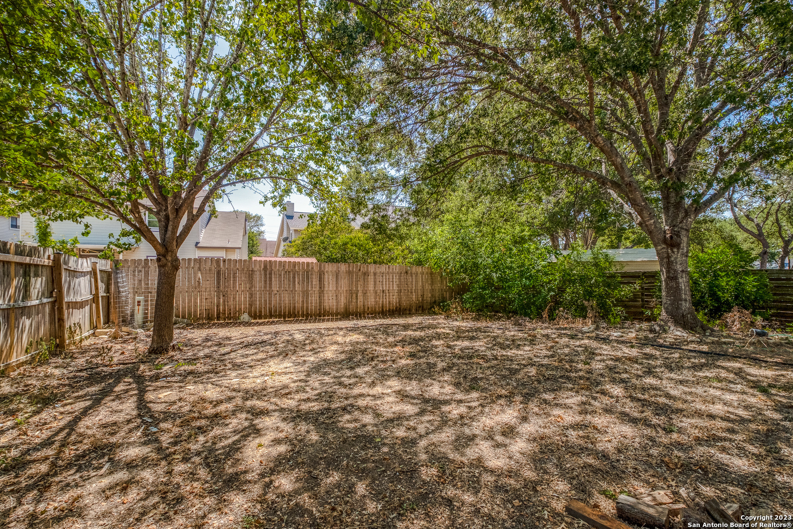property viewer photo 23