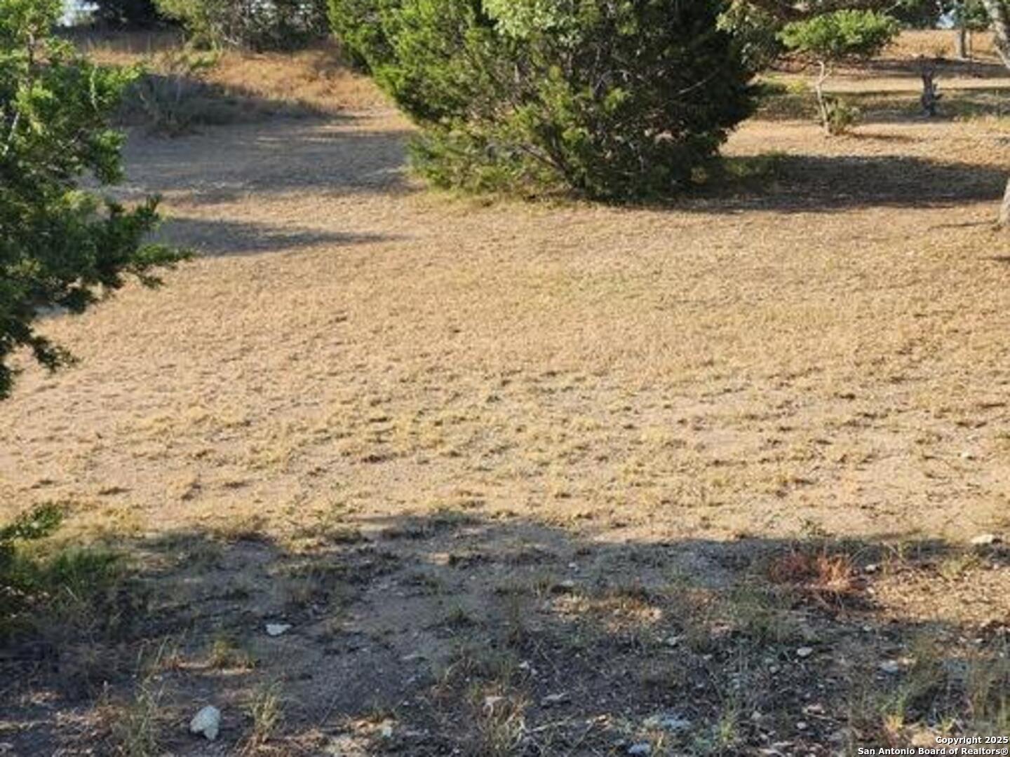 property viewer photo 7