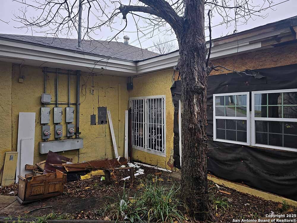 main property photo 19