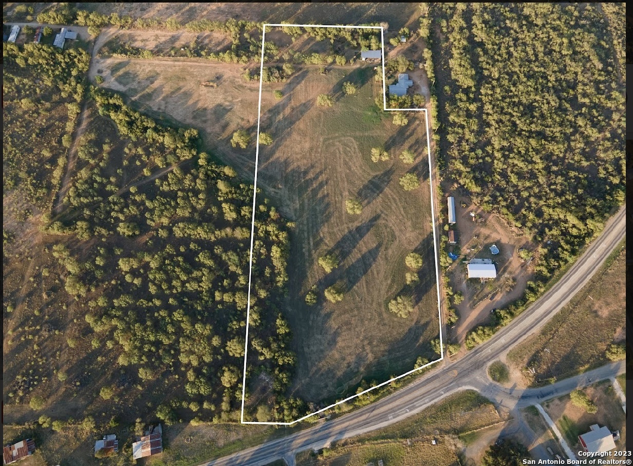 main property photo 5