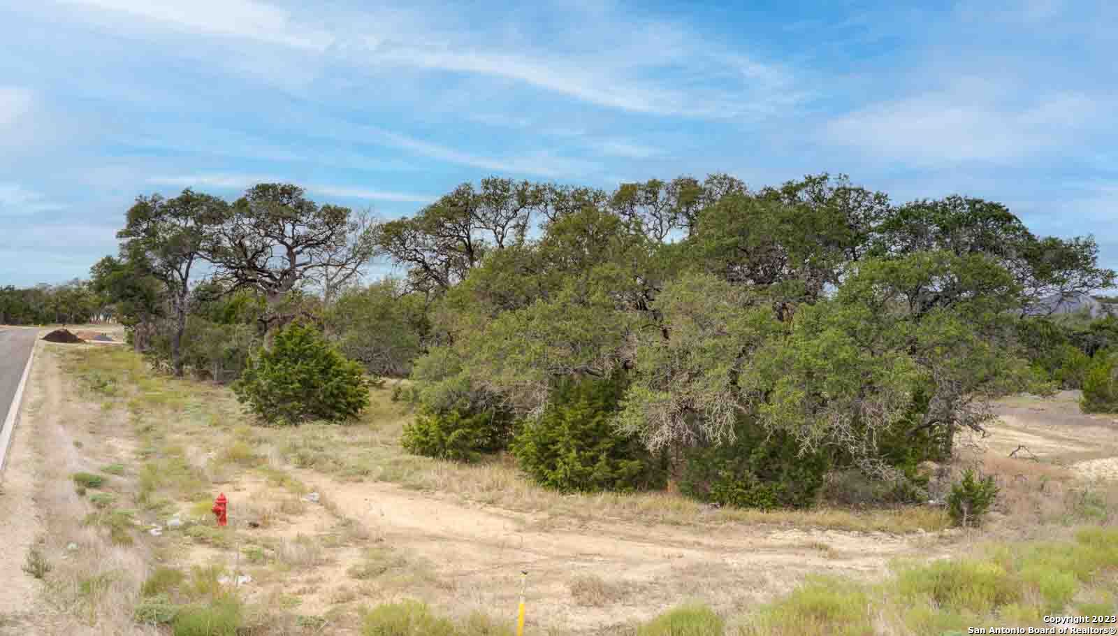 main property photo 6