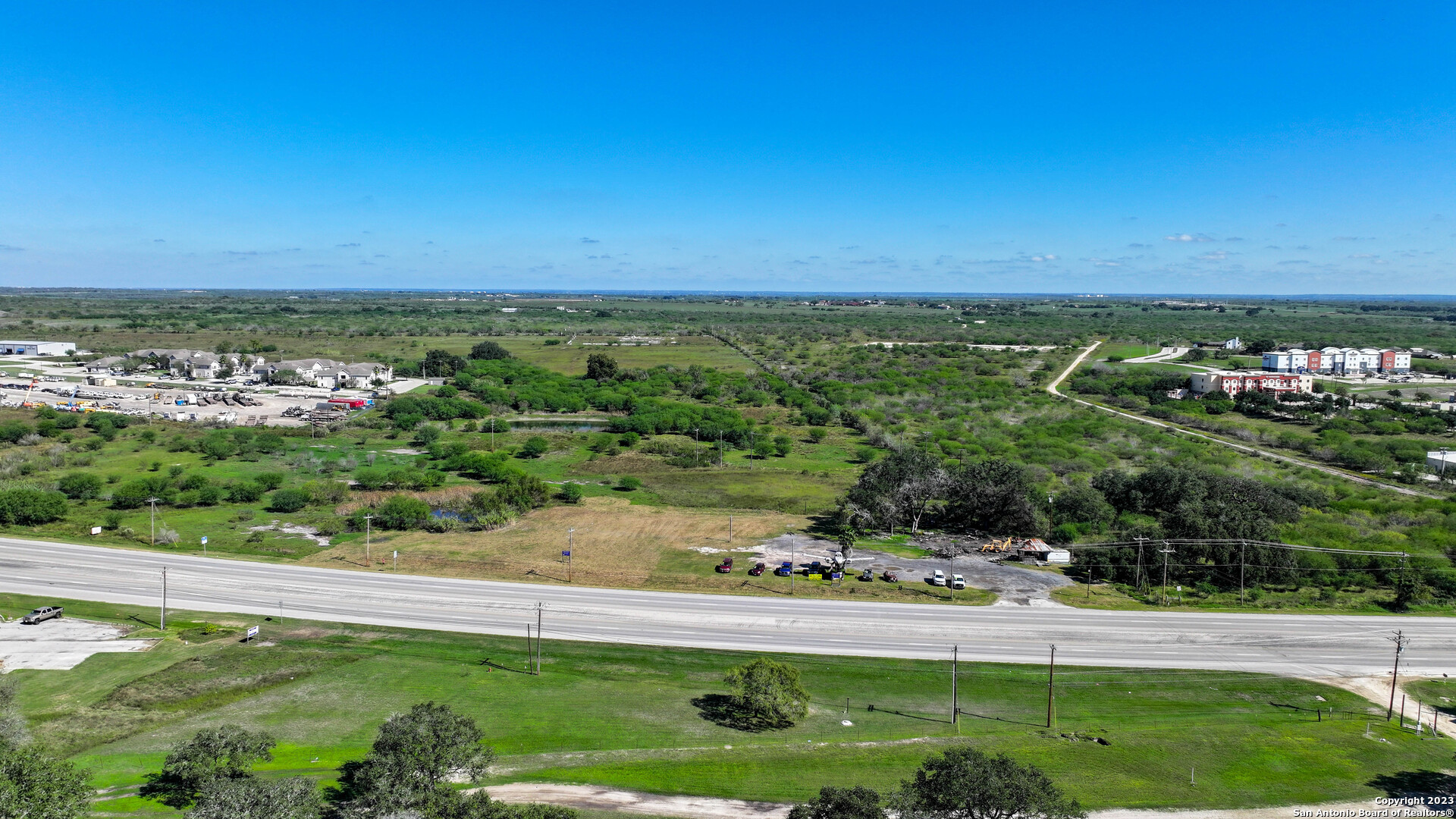 main property photo 8
