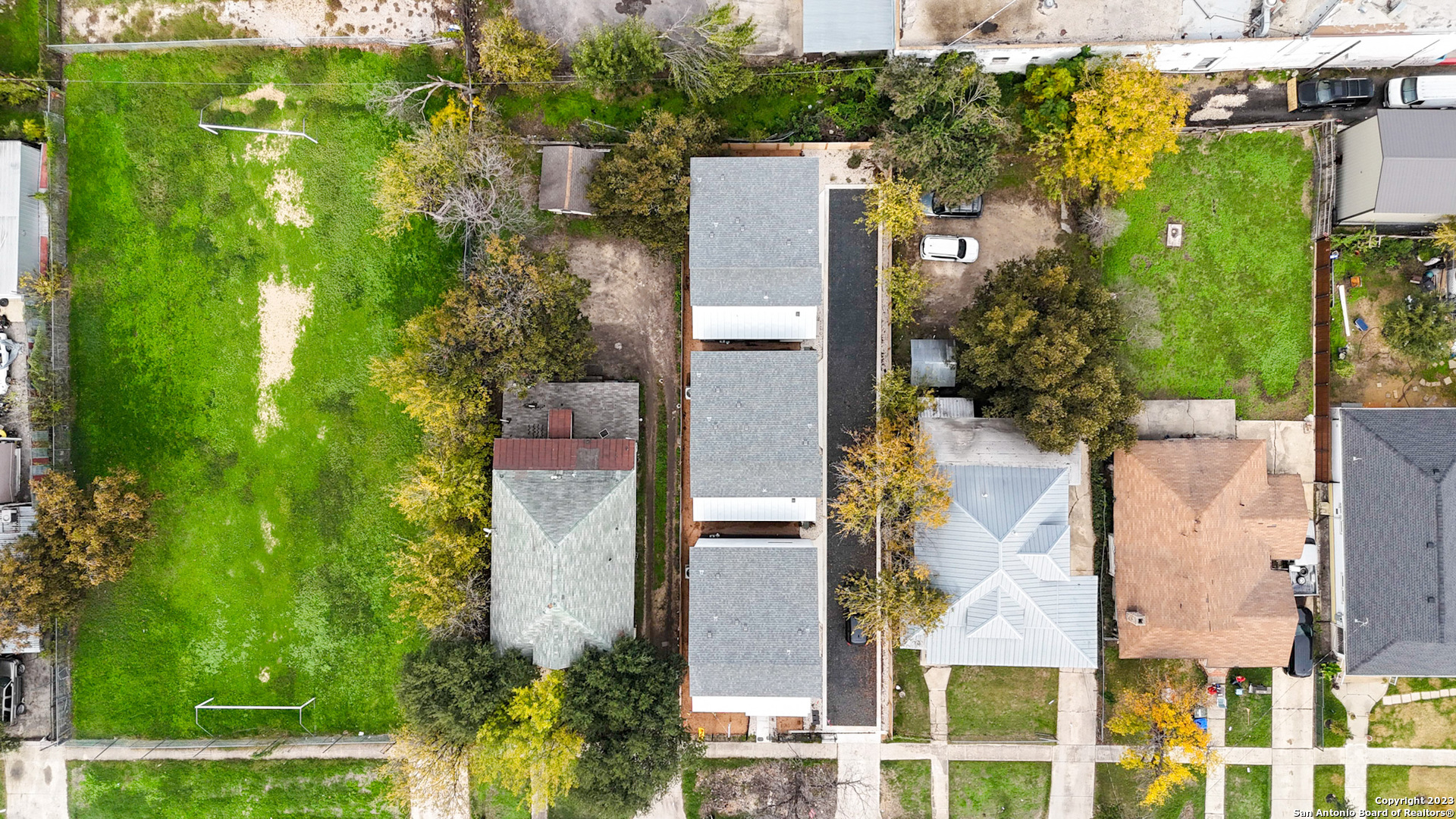 main property photo 24