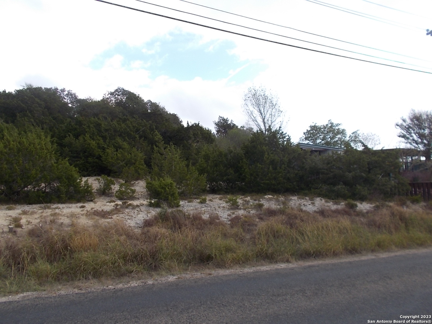 main property photo 4