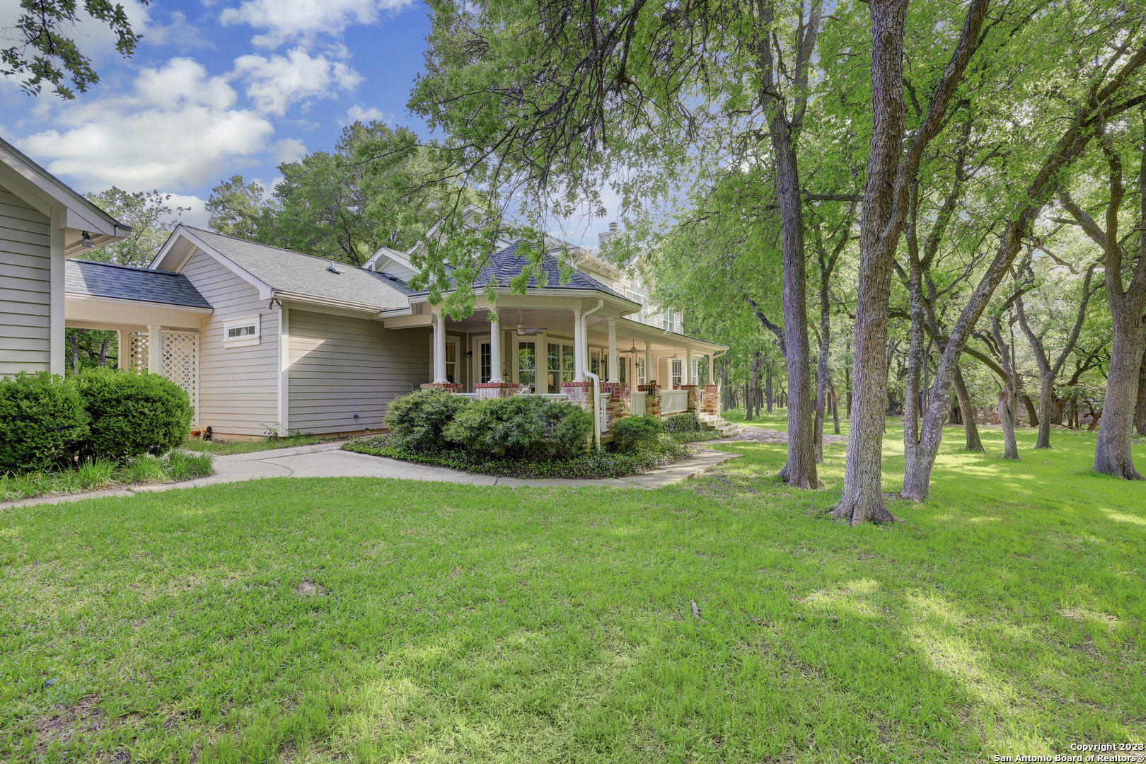 main property photo 25
