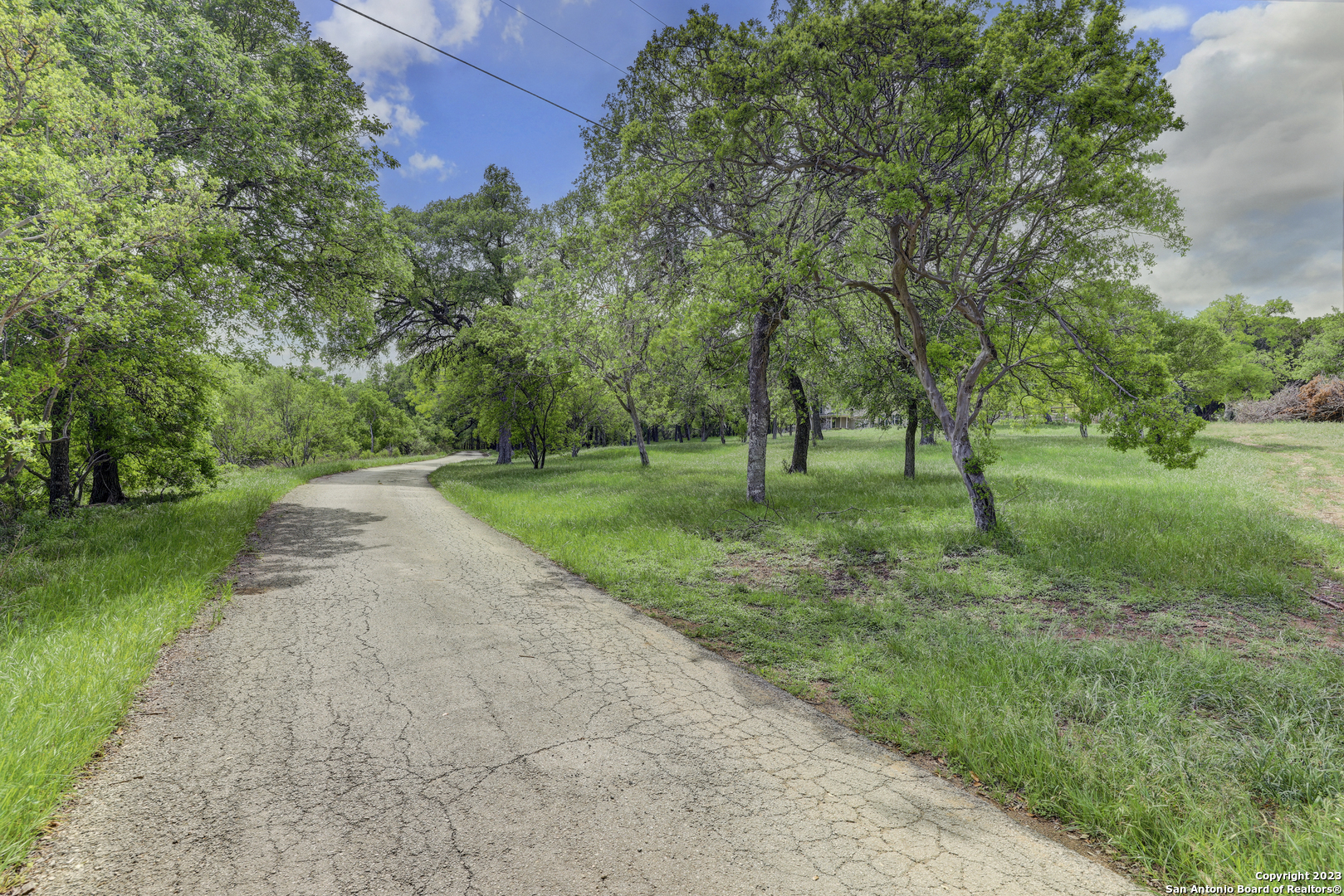 main property photo 31