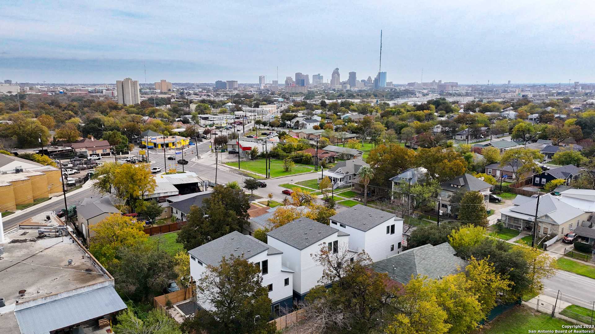 main property photo 19