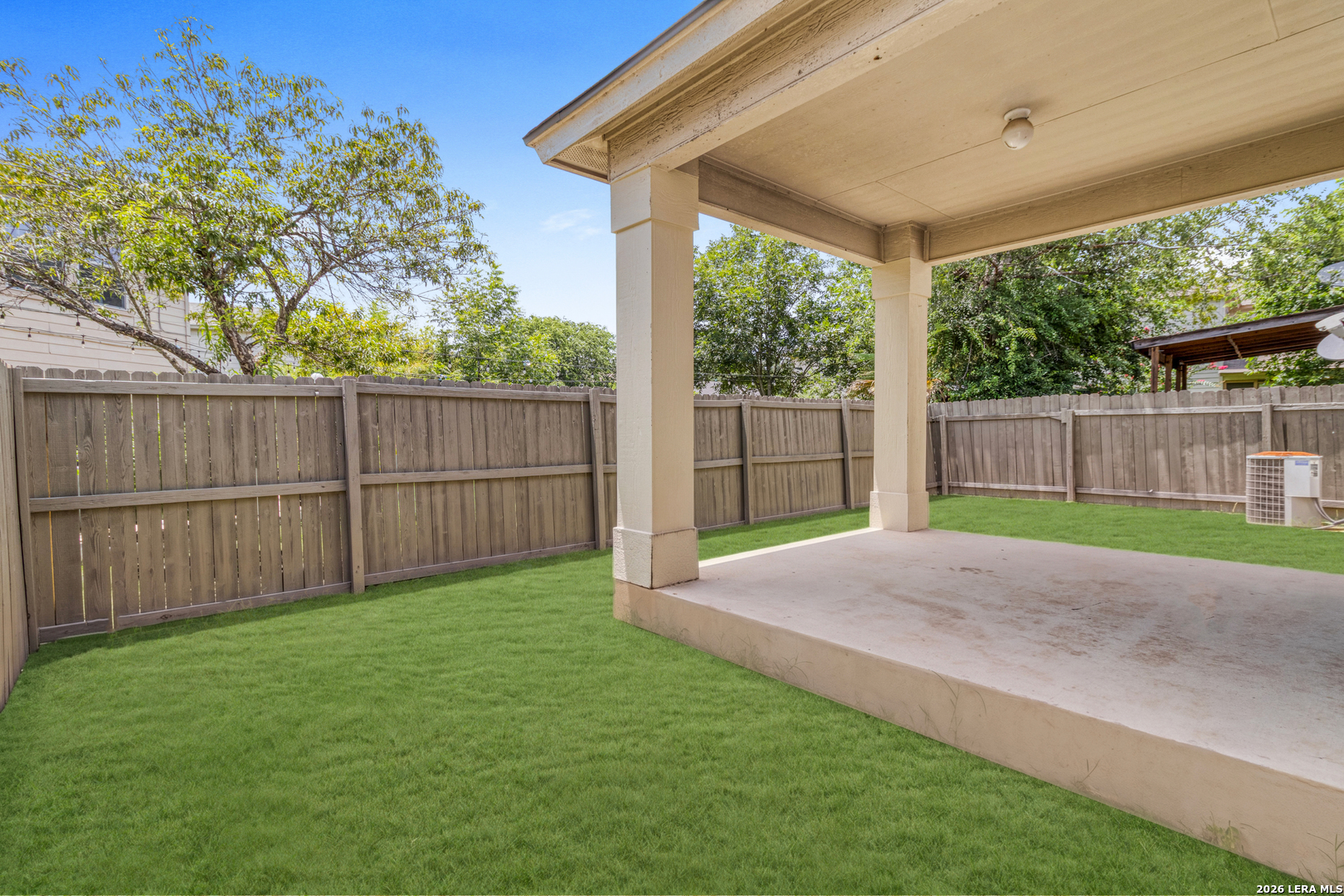 main property photo 25