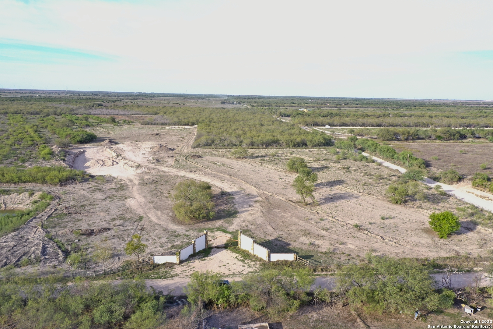 main property photo 4