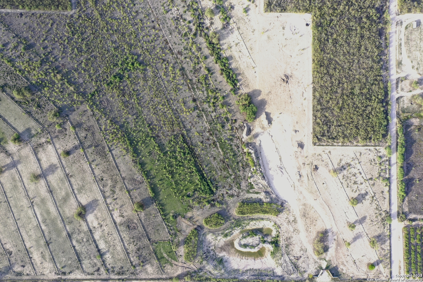 main property photo 8