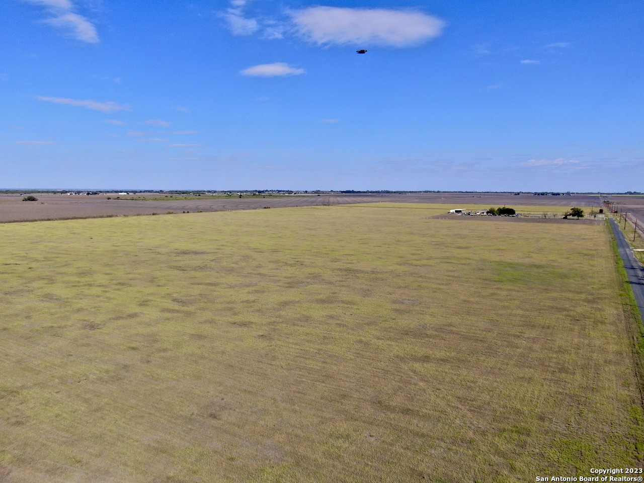 main property photo 7