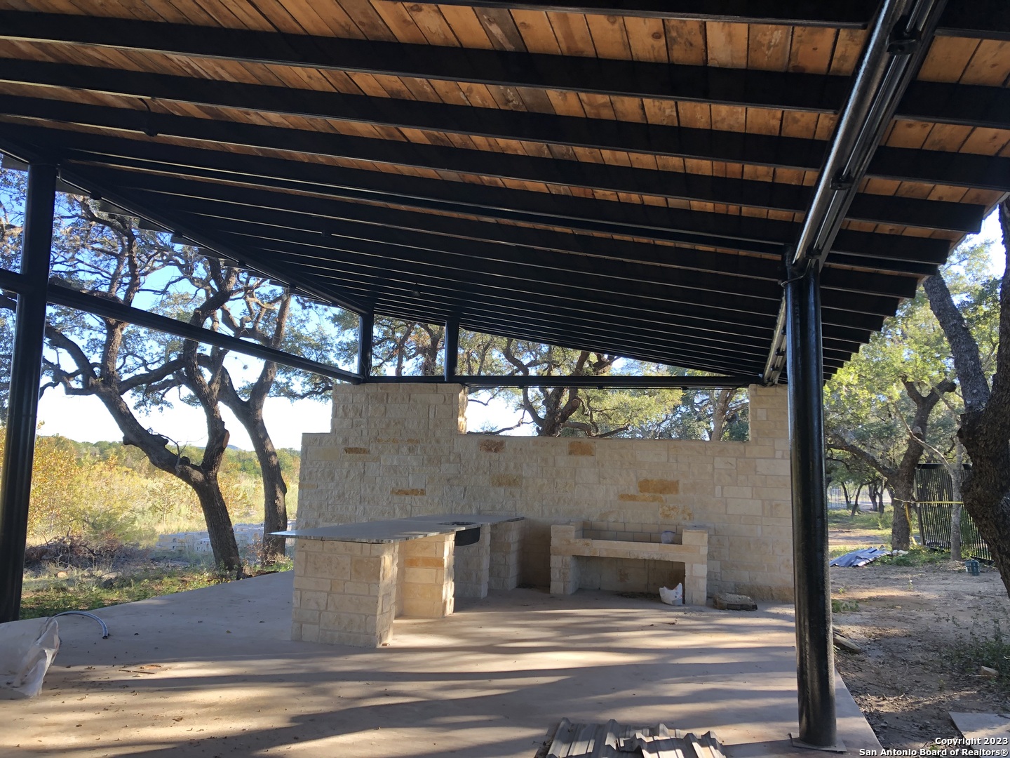 main property photo 17