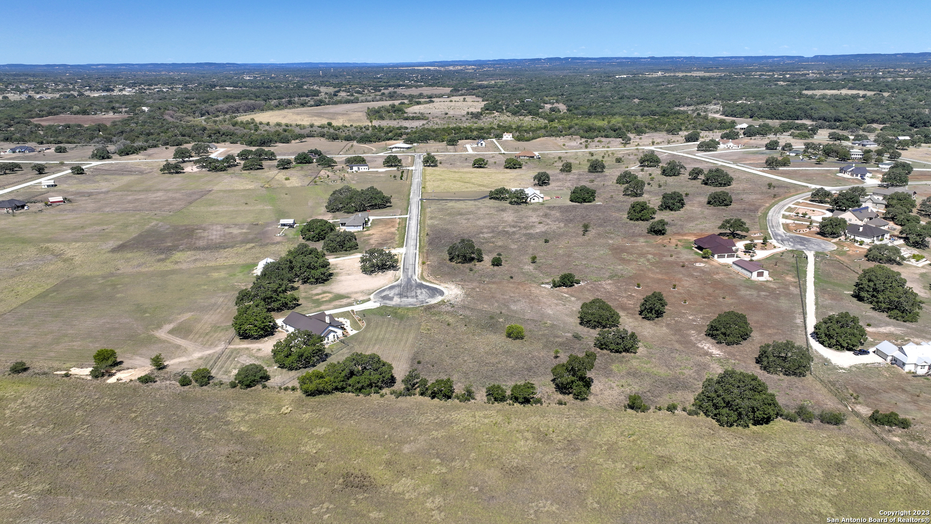 main property photo 10