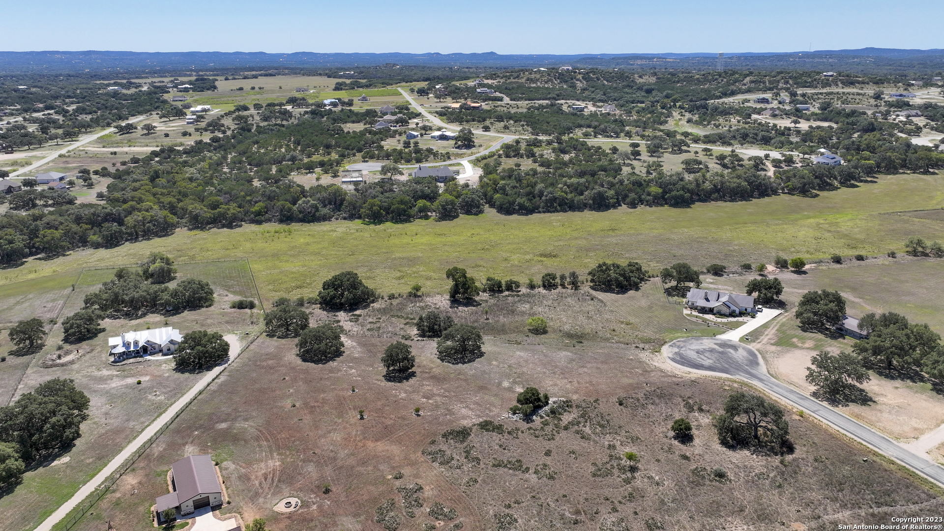 main property photo 11