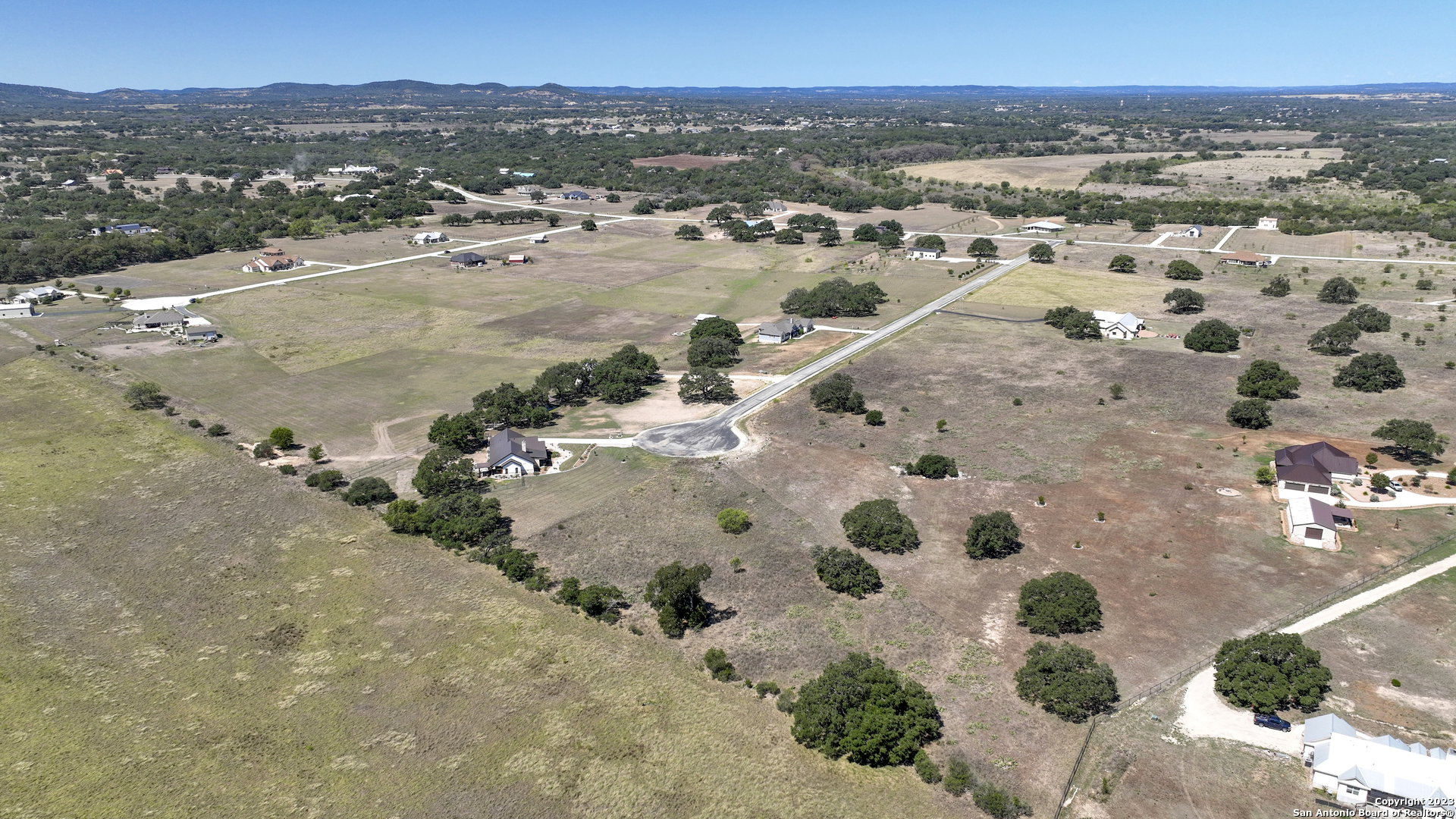 main property photo 12