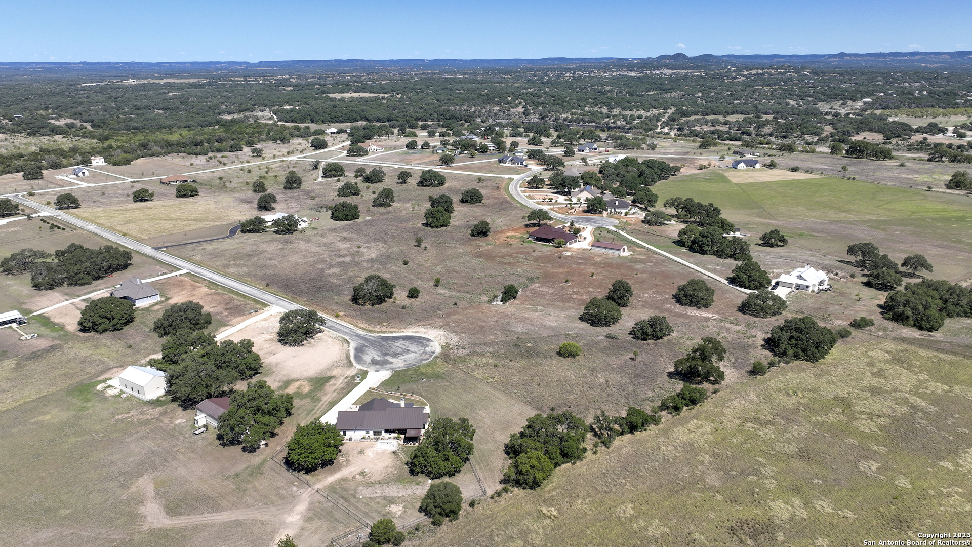 main property photo 13