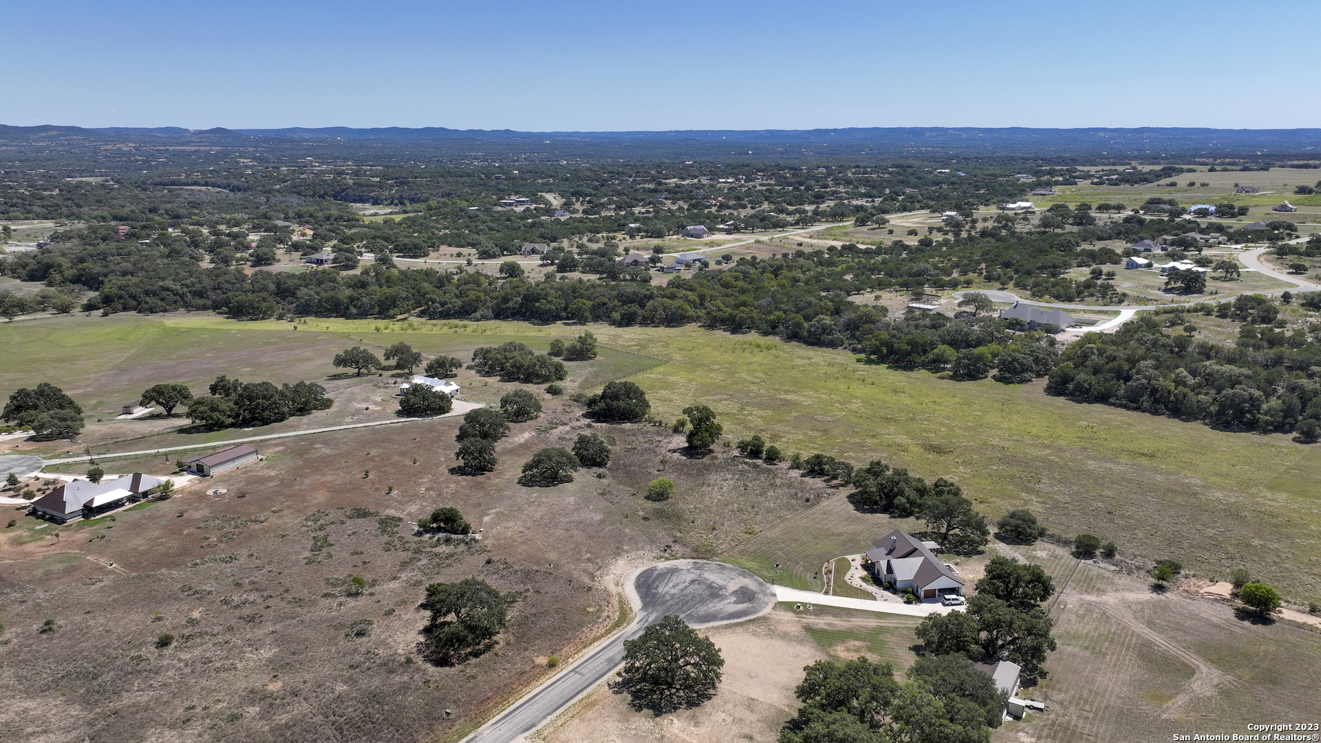 main property photo 16
