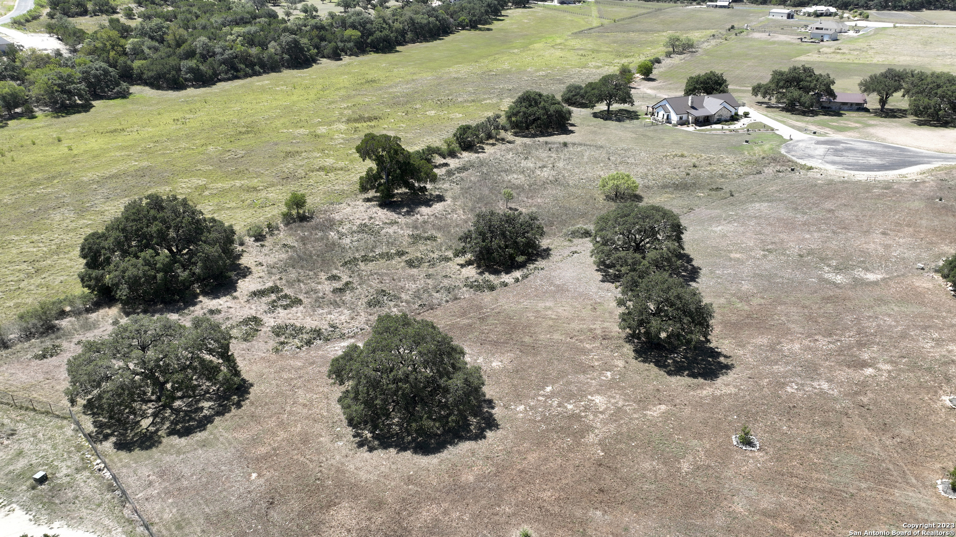 main property photo 26