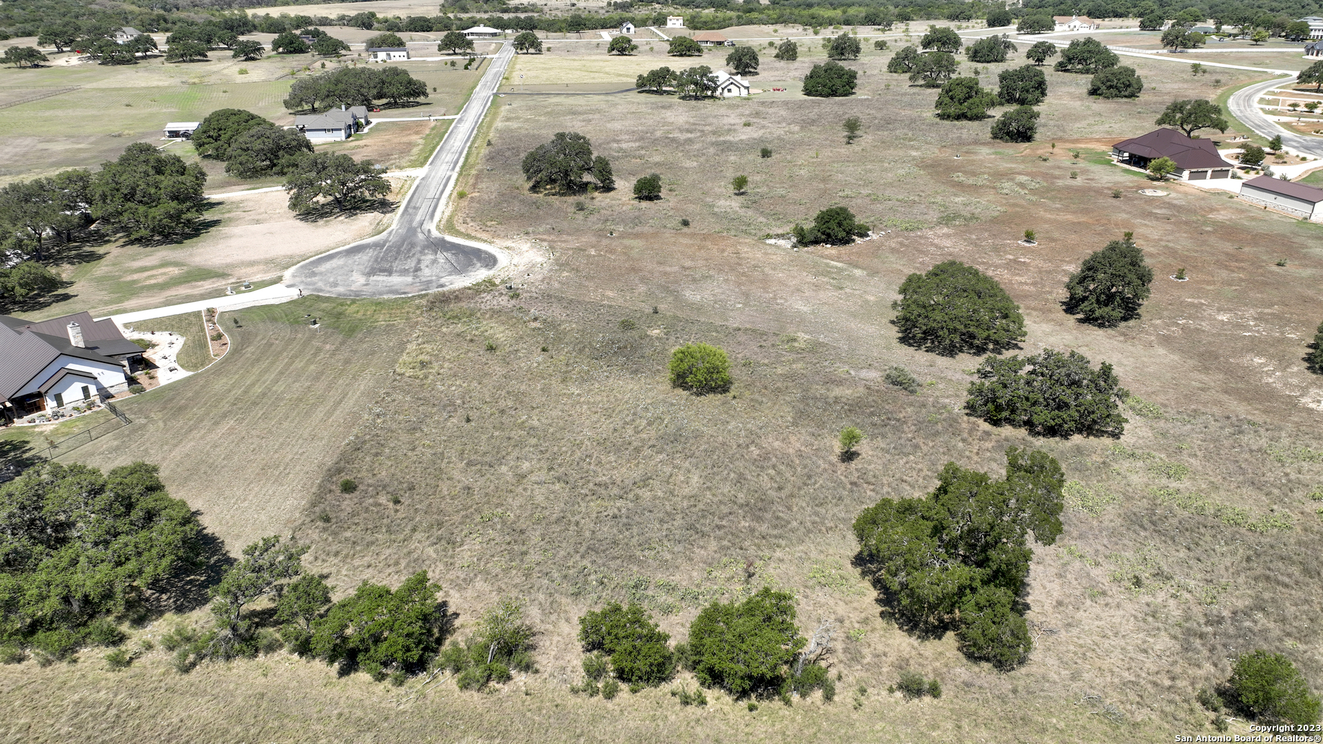 main property photo 27