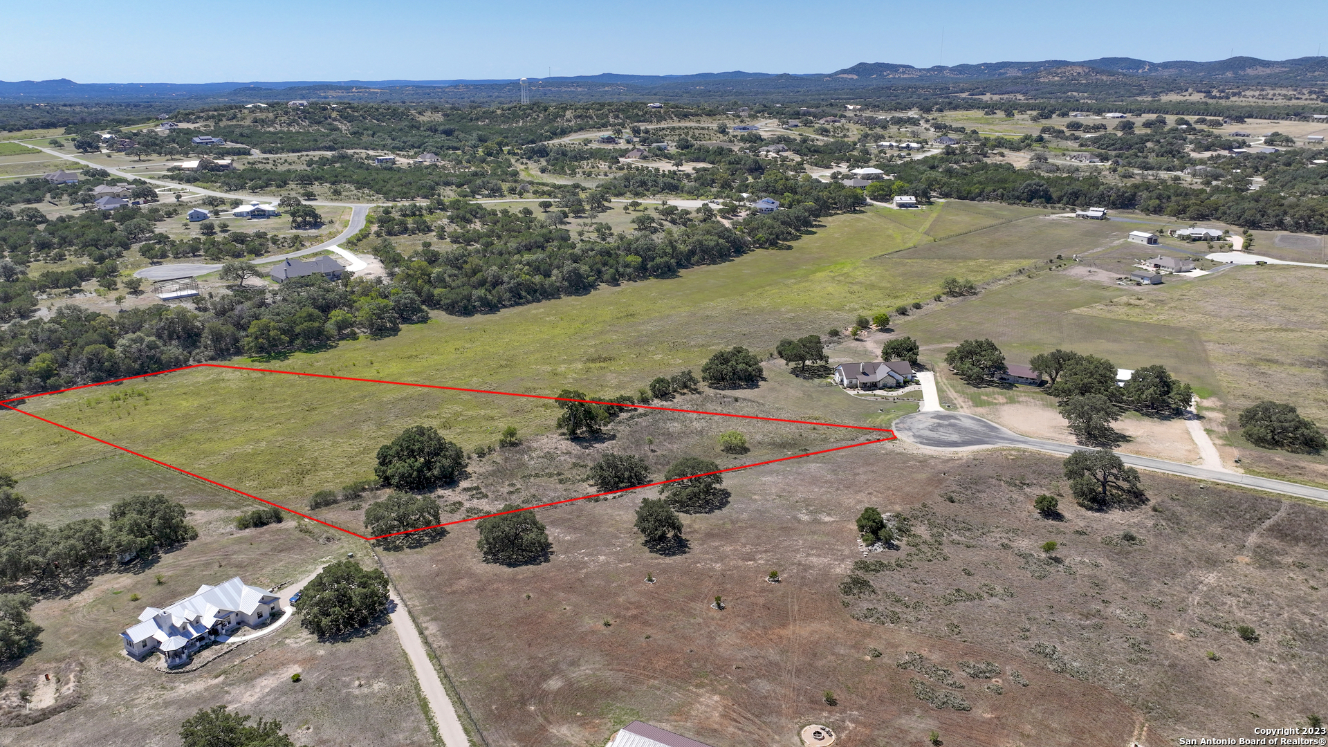main property photo 7