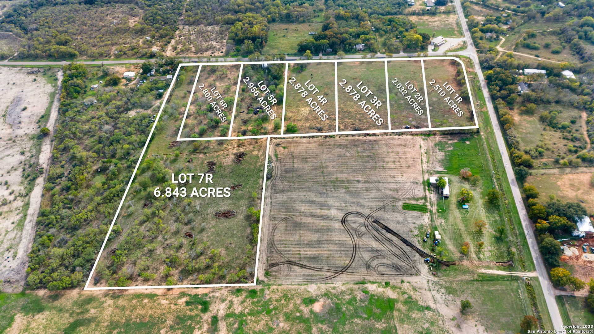 main property photo 4