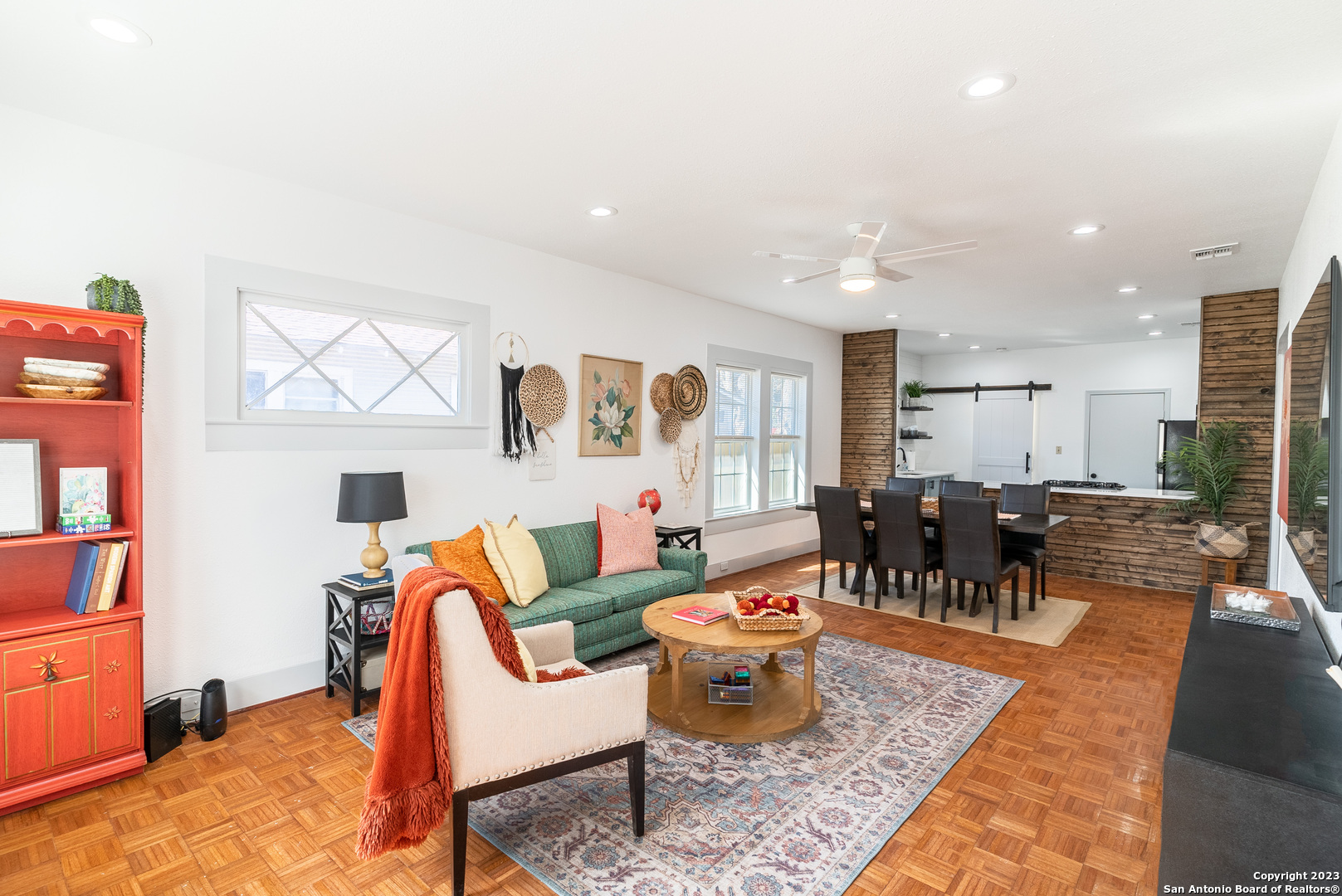 main property photo 7