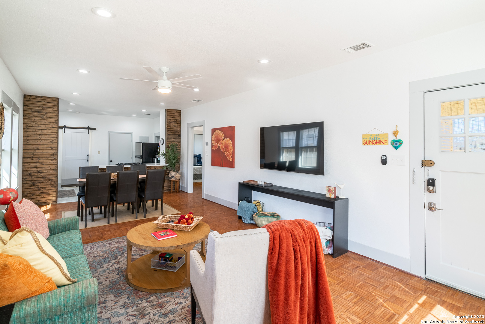main property photo 8