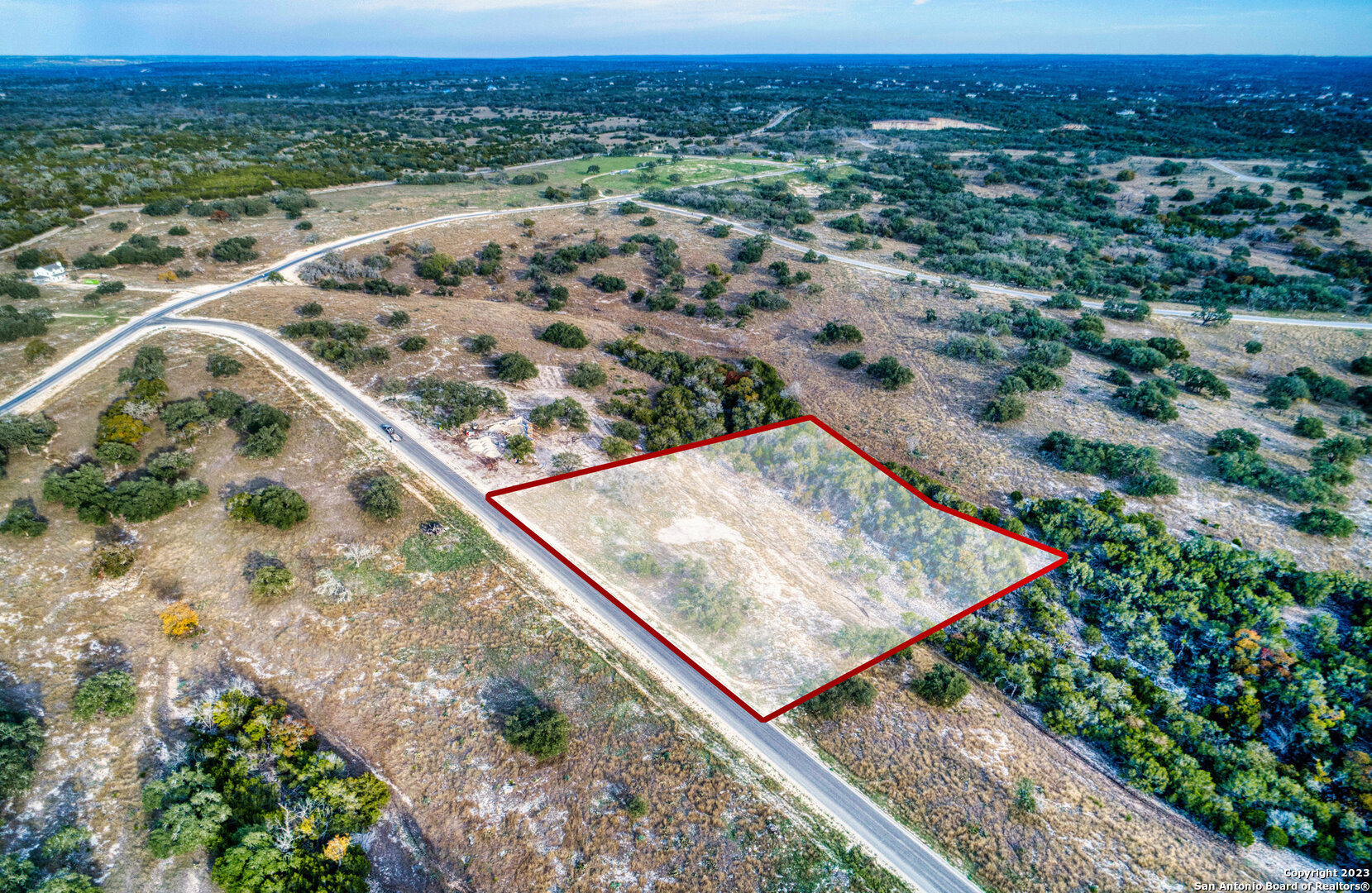 main property photo 3