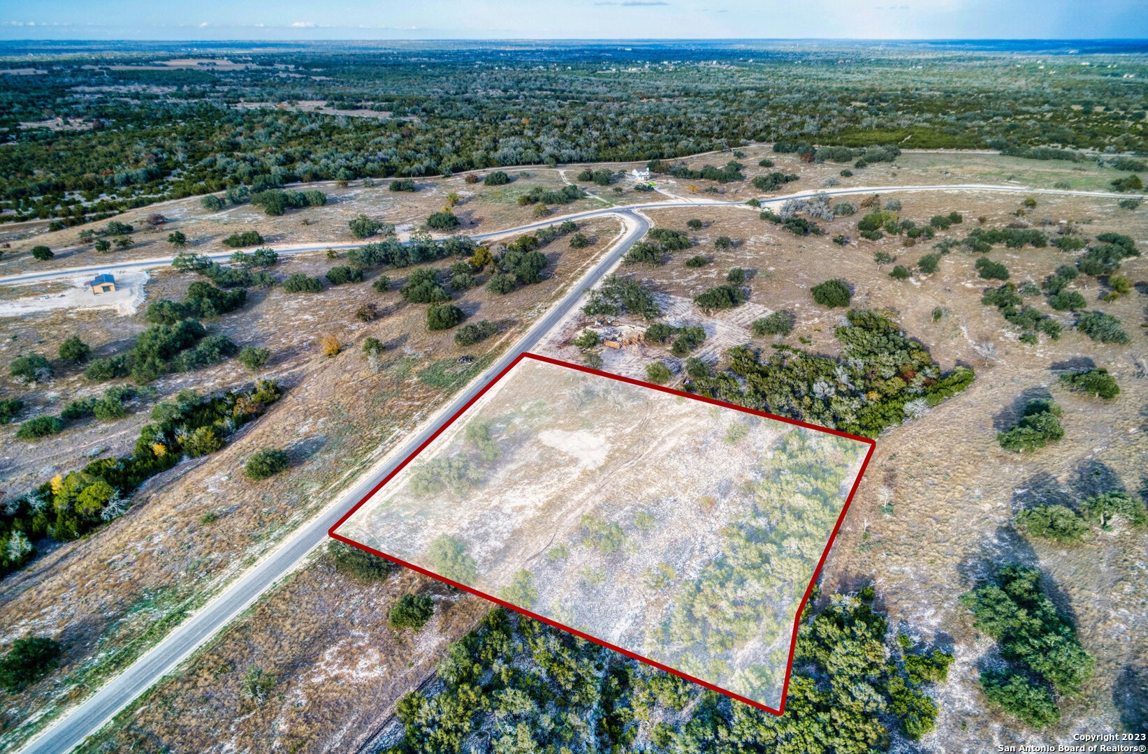 main property photo 9