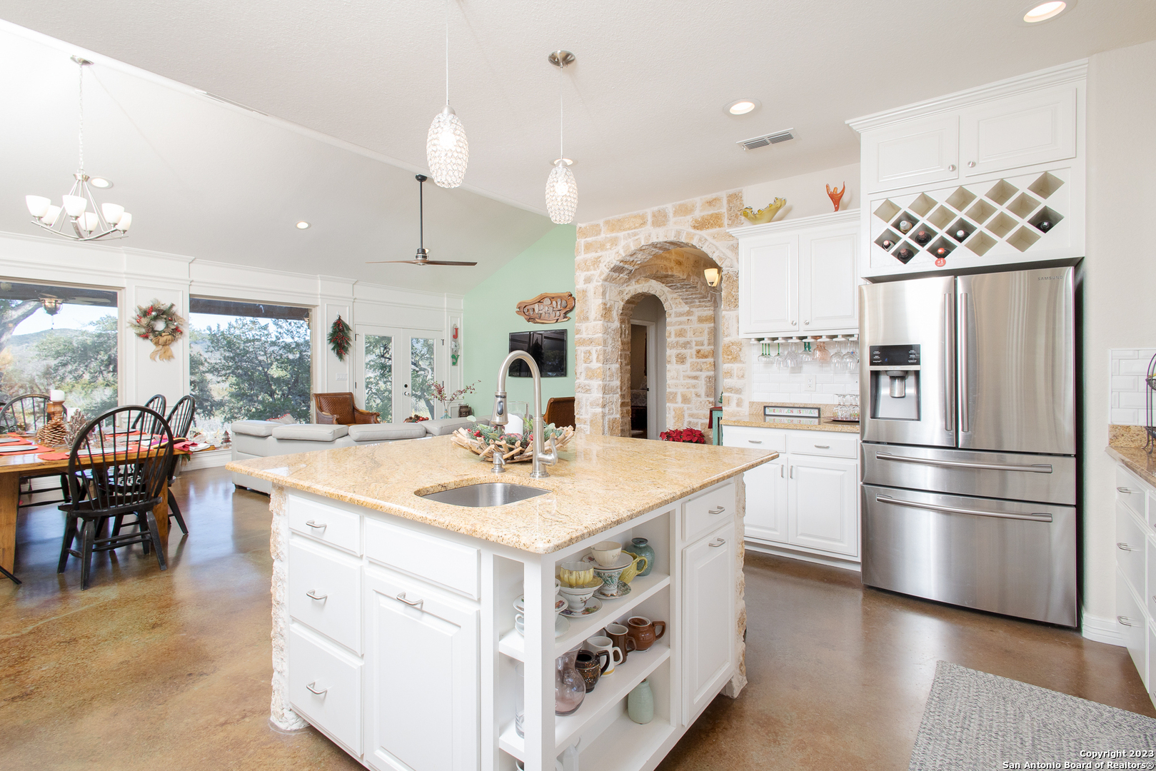 main property photo 25