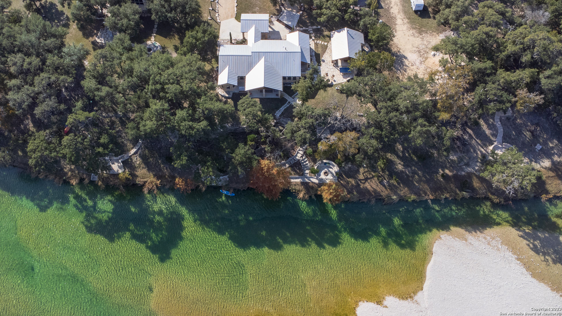 main property photo 38