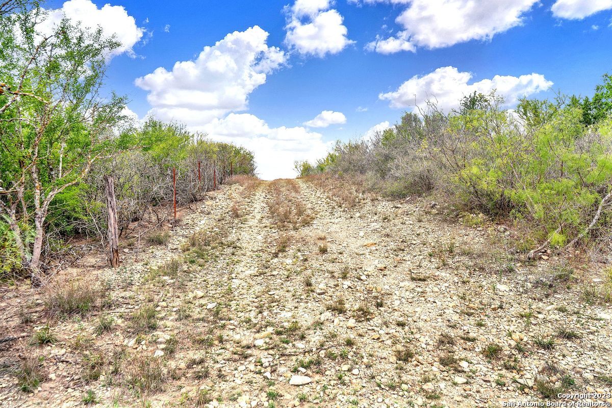 main property photo 17