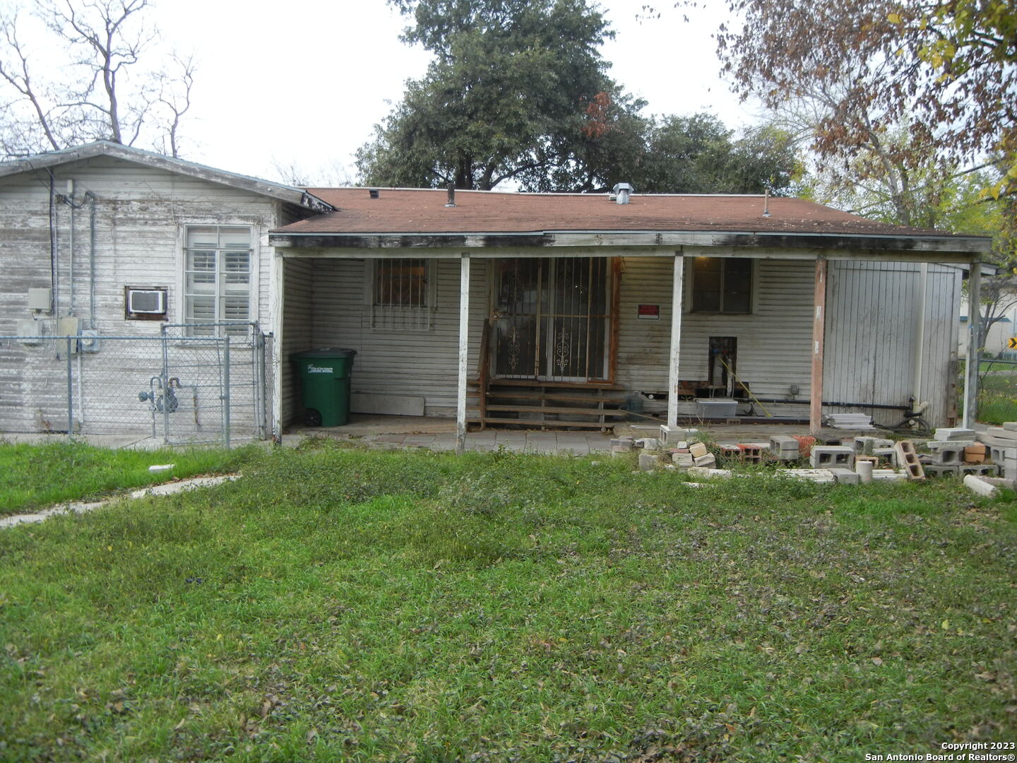 main property photo 10
