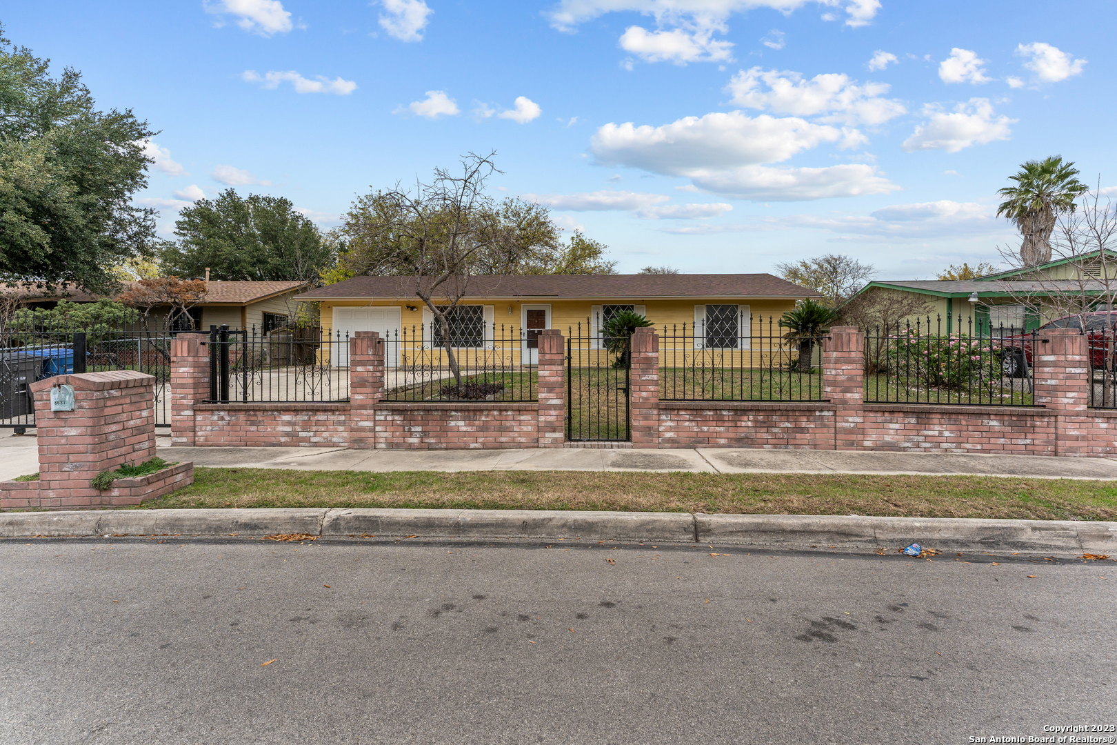 main property photo 2
