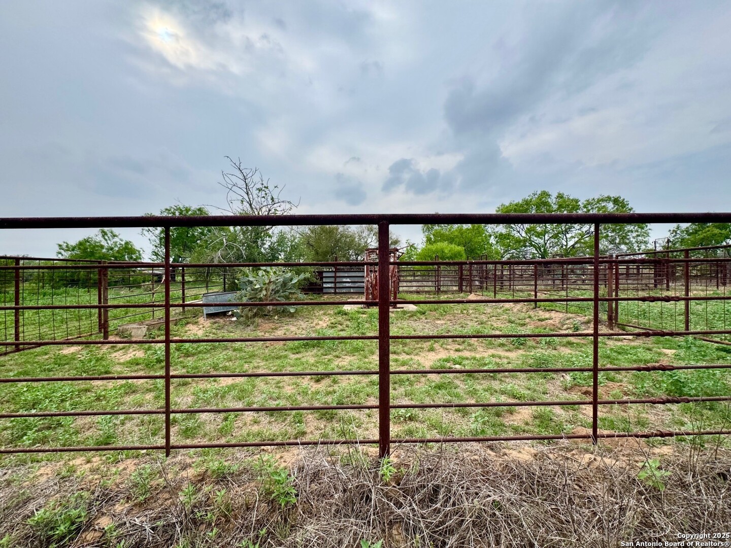 main property photo 16