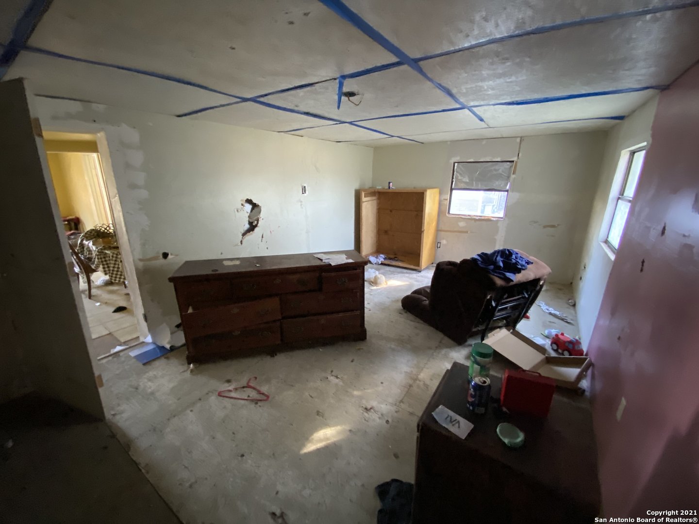 main property photo 9