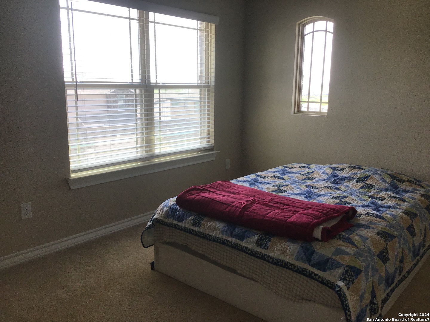 main property photo 11