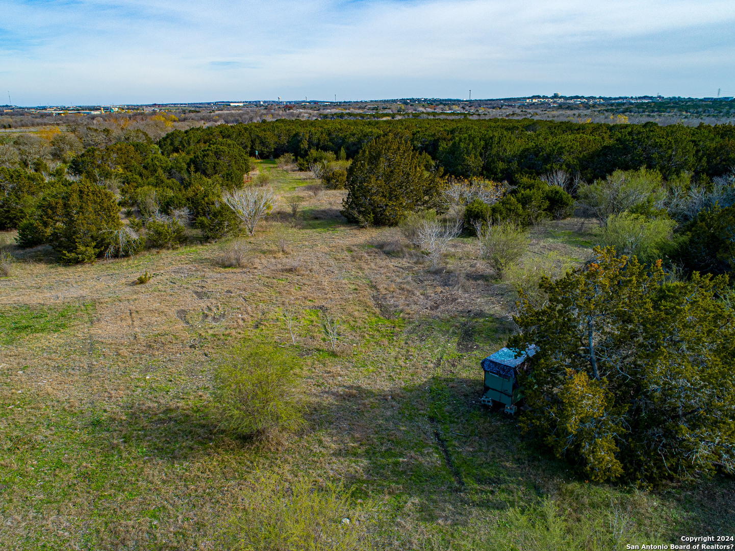 main property photo 11