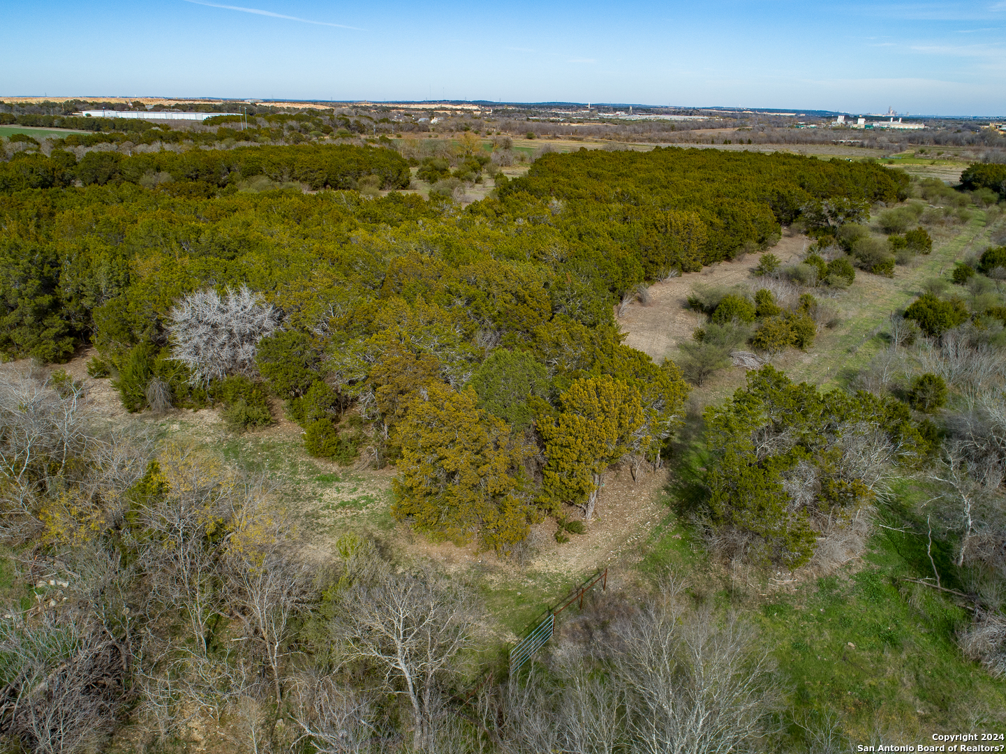 main property photo 16