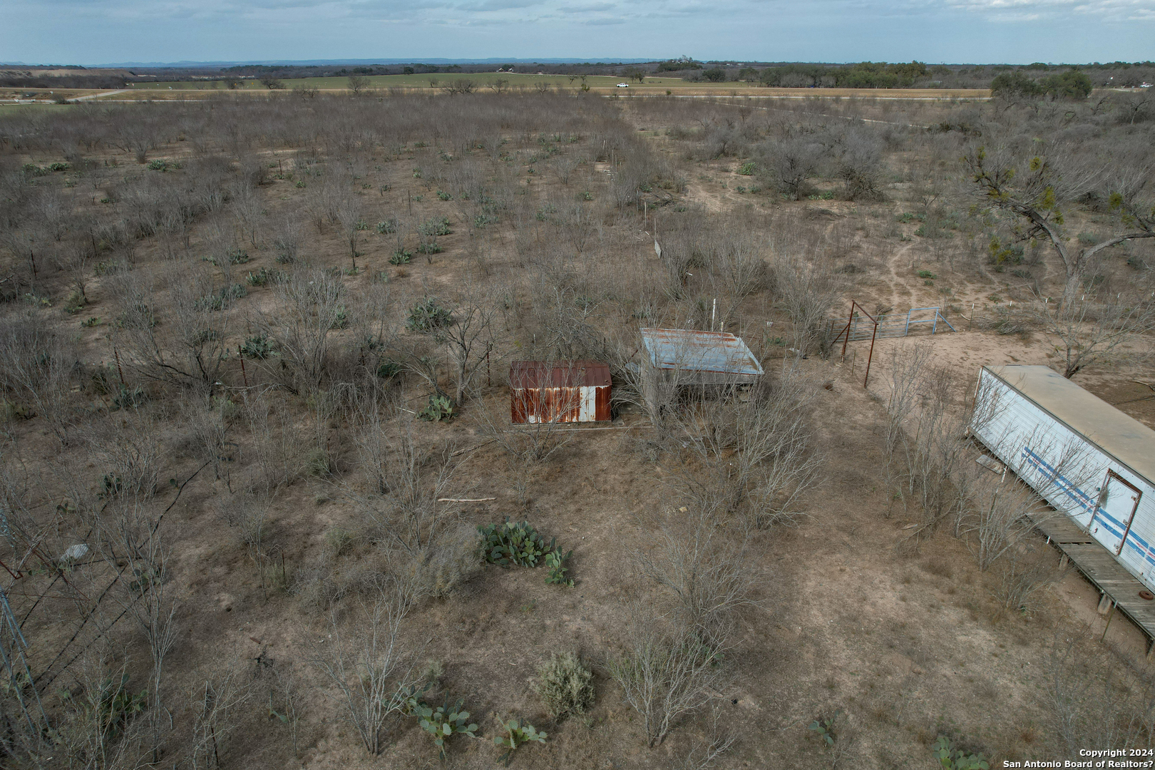 main property photo 13